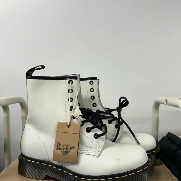 Dr. Martens 1460 Smooth - White - Unisex - Picture 6 of 13